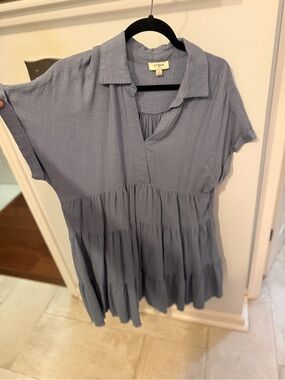 Umgee Dusty Blue Tiered Collared Short Sleeve Tunic